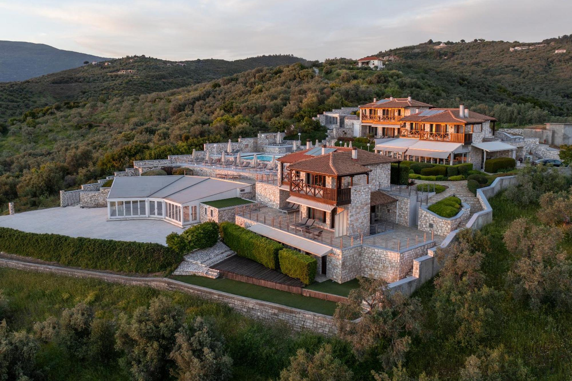 Karavia Lux Inn Afissos Exterior foto